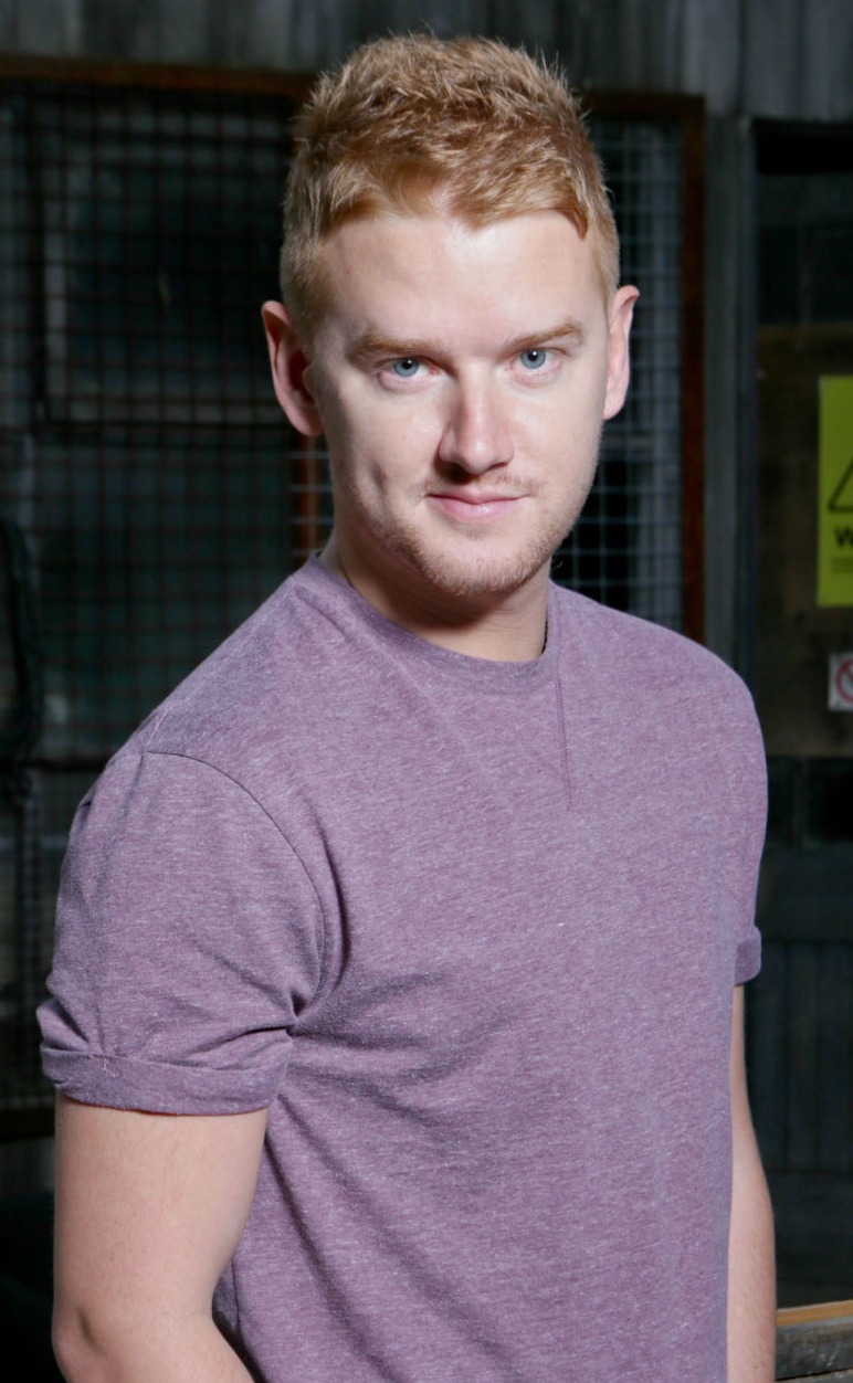 Gary Windass | Coronation Street Wiki | FANDOM powered by Wikia