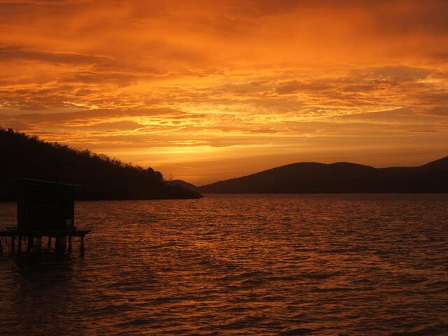 Datei:Sonnenuntergang Mochima.jpg
