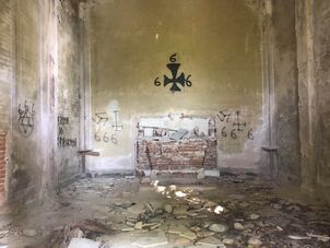 Cimitero int