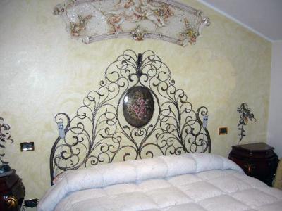 Immagine - Letto-in-ferro-battuto.jpg | Creepypasta Italia Wiki ... Immagine - Letto-in-ferro-battuto.jpg | Creepypasta Italia Wiki ...