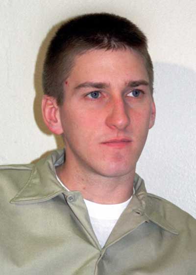 account of the life of mcveigh Oklahoma city bombing on the morning of april 19, 1995, an ex-army soldier and security guard named timothy mcveigh parked a rented ryder truck in front of the alfred p murrah federal building in downtown oklahoma city he was about to commit mass murder. account of the life of mcveigh Oklahoma city bombing on the morning of april 19, 1995, an ex-army soldier and security guard named timothy mcveigh parked a rented ryder truck in front of the alfred p murrah federal building in downtown oklahoma city he was about to commit mass murder.