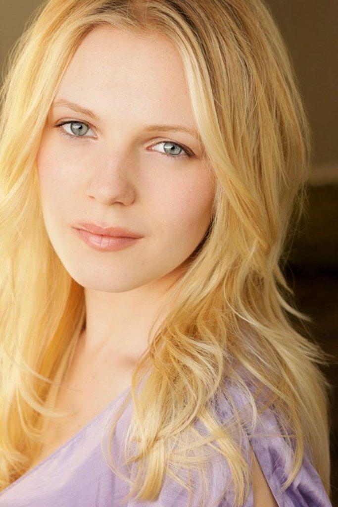 Emma Bell | Dallas | FANDOM powered by Wikia