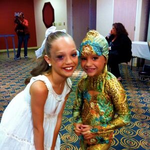 Mackenzie Ziegler Gallery Dance Moms Wiki Fandom