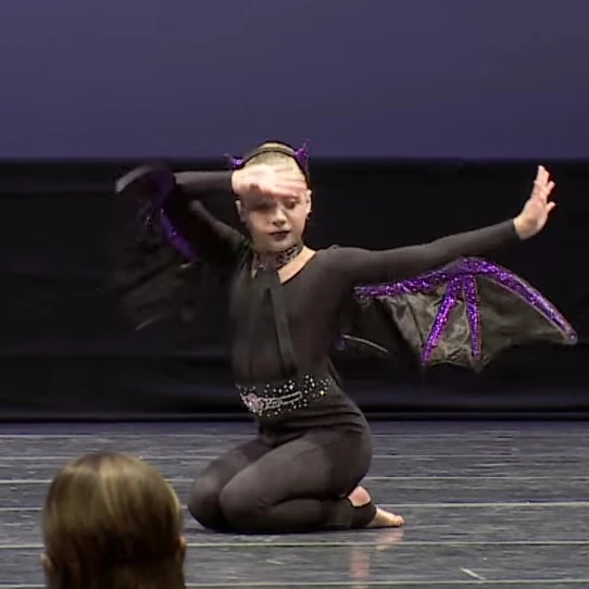 Image 529 Mackenzie Bat Crazy 002.jpg Dance Moms Wiki FANDOM