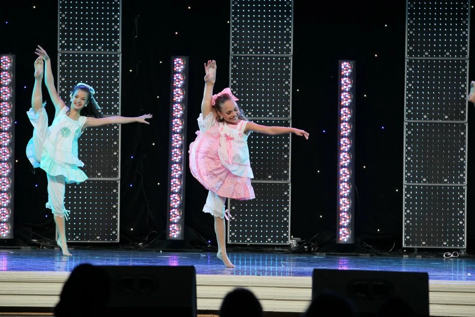 Image Rag Dolls Brooke Hyland and Maddie Ziegler.jpg Dance Moms