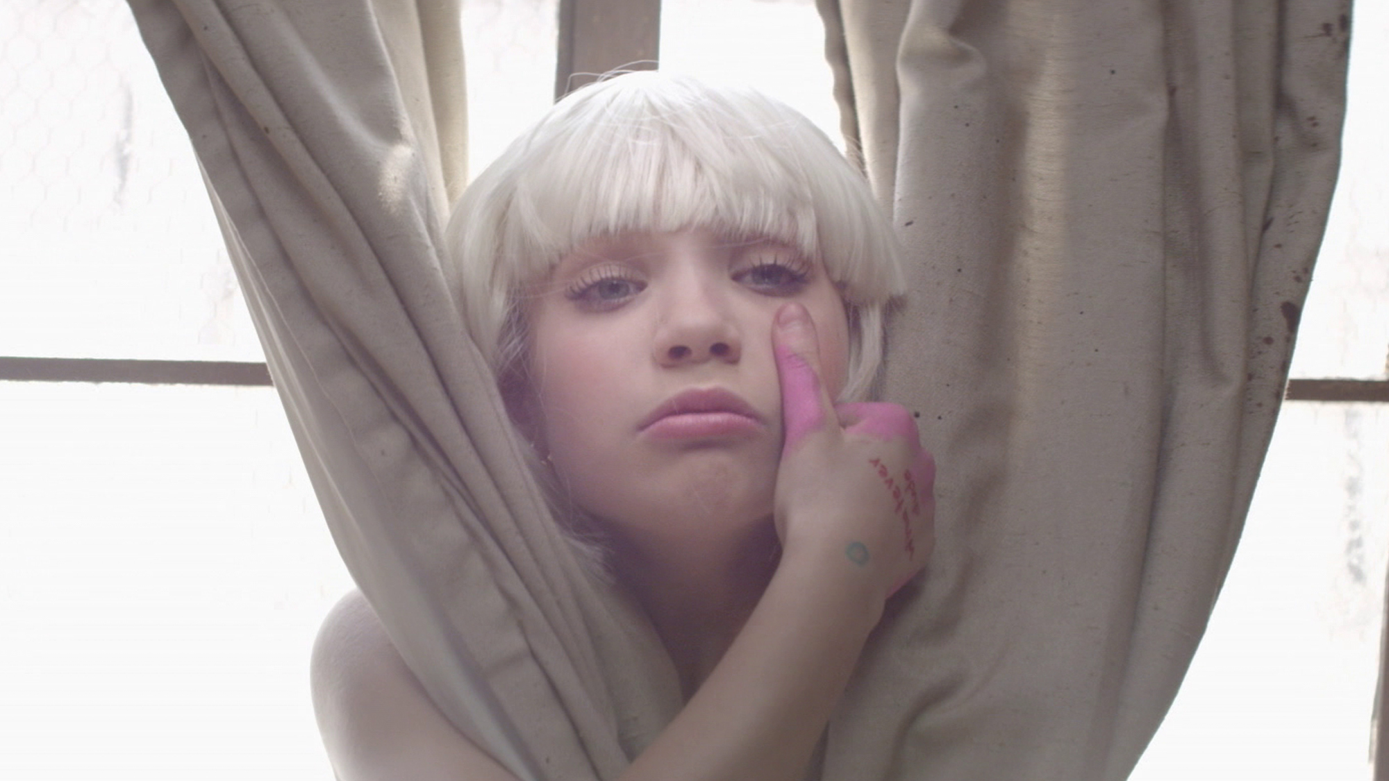 Image Sia Chandelier Jpg Moms Wiki Fandom Powered By Wikia Sia Chandelier Jpg