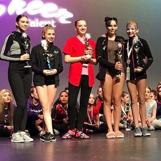 Image - 716 Kendall and Brynn at awards.jpg | Dance Moms Wiki | FANDOM ...