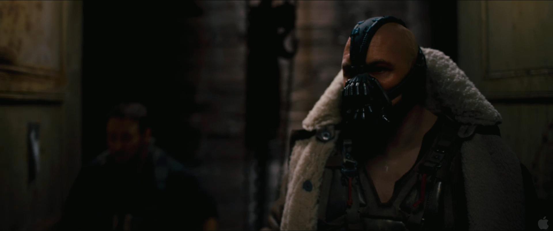 Bain ligor. Bane the Dark Knight гифка. Темный рыцарь: Возрождение легенды. Часть 2 мультфильм 2013. Темный рыцарь восстание том Харди. Бэйн в «темном рыцаре: восстание