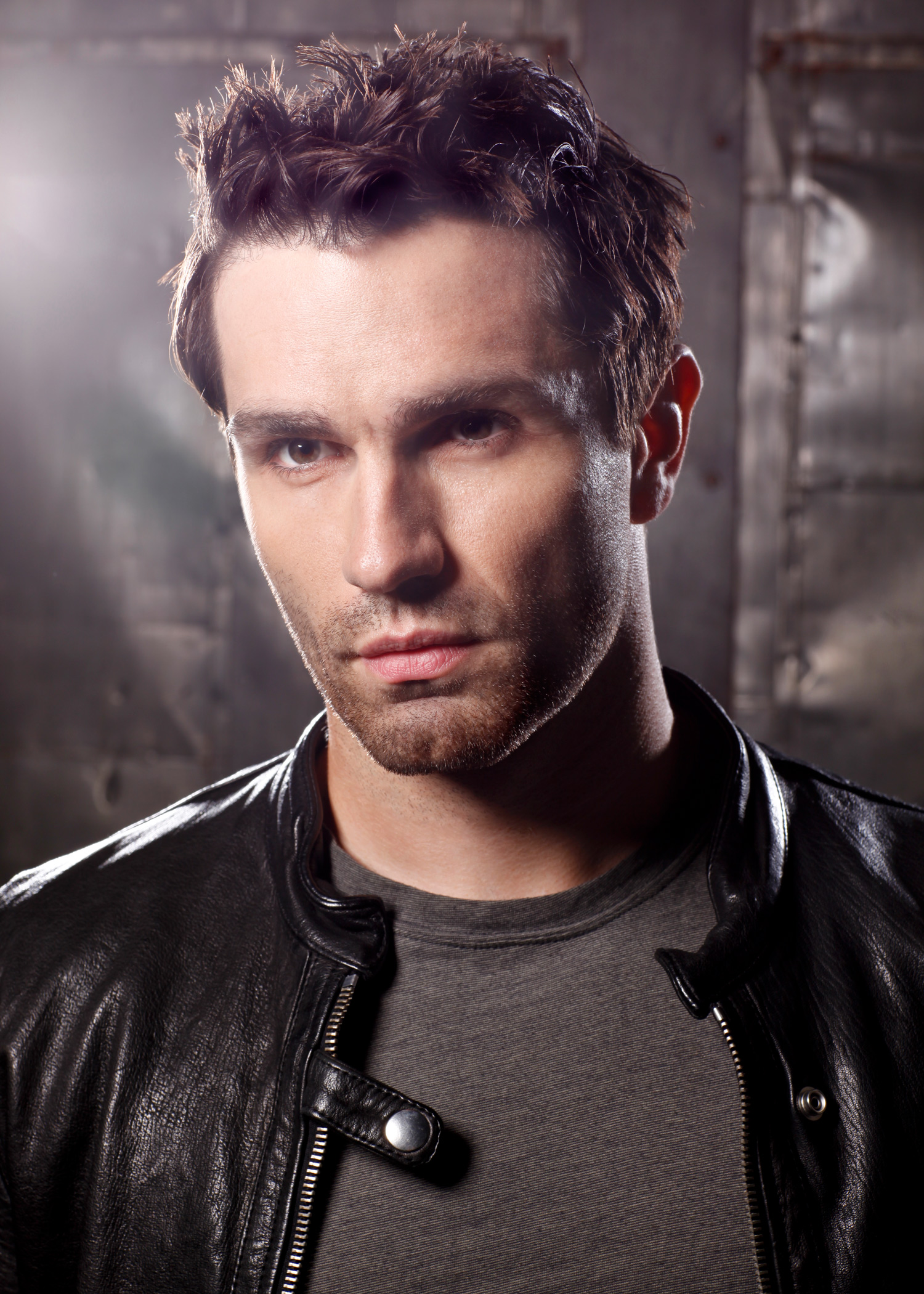 Sam Witwer DC Universe German Wiki Fandom