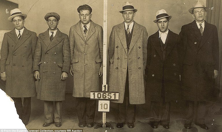 chicago 1930 gangster activity
