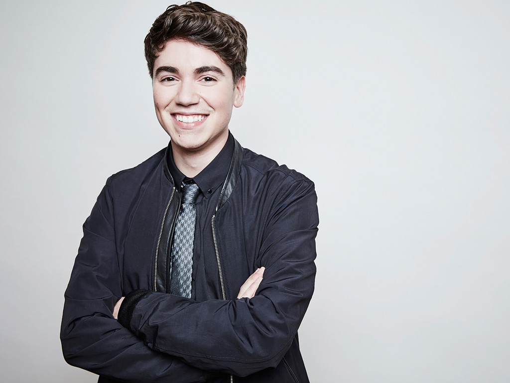 Noah Galvin Dear Evan Hansen Wiki FANDOM powered by Wikia
