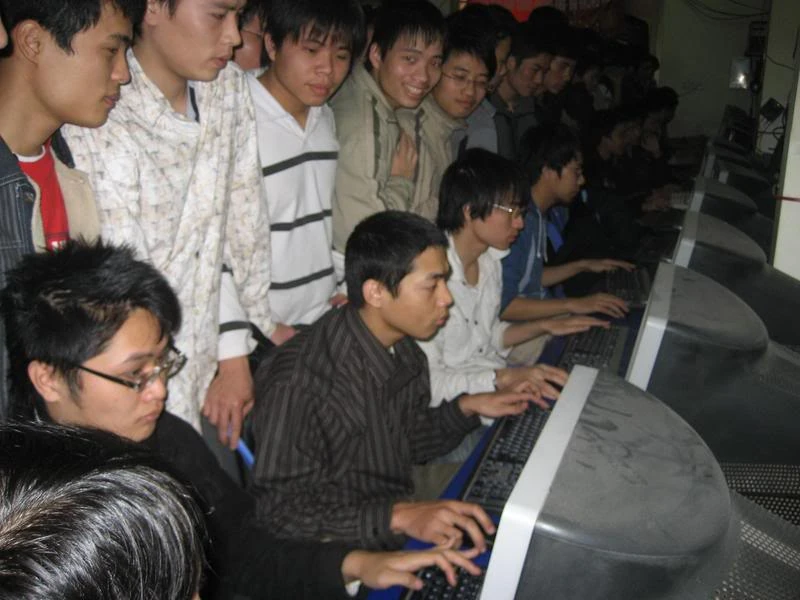 Đi lên từ nghiệp dư nhưng AoE ngày càng có sức hút mạnh mẽ