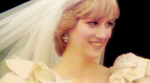 Risultati immagini per lady diana gif