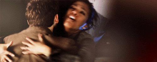 https://vignette.wikia.nocookie.net/degrassi/images/f/f4/10-martha-jones-hug.gif