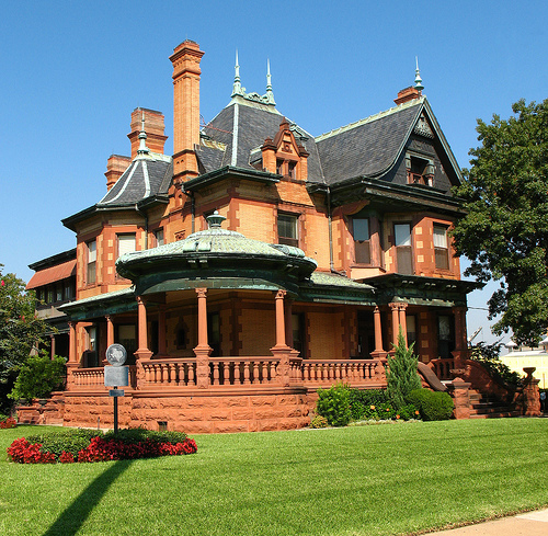 image old victorian houses jpg the darkrealms universe wiki