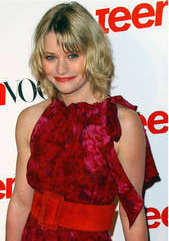 Emilie-de-ravin-6th-annual-teen-vogue-young-hollywood-party-lCfFy3-1
