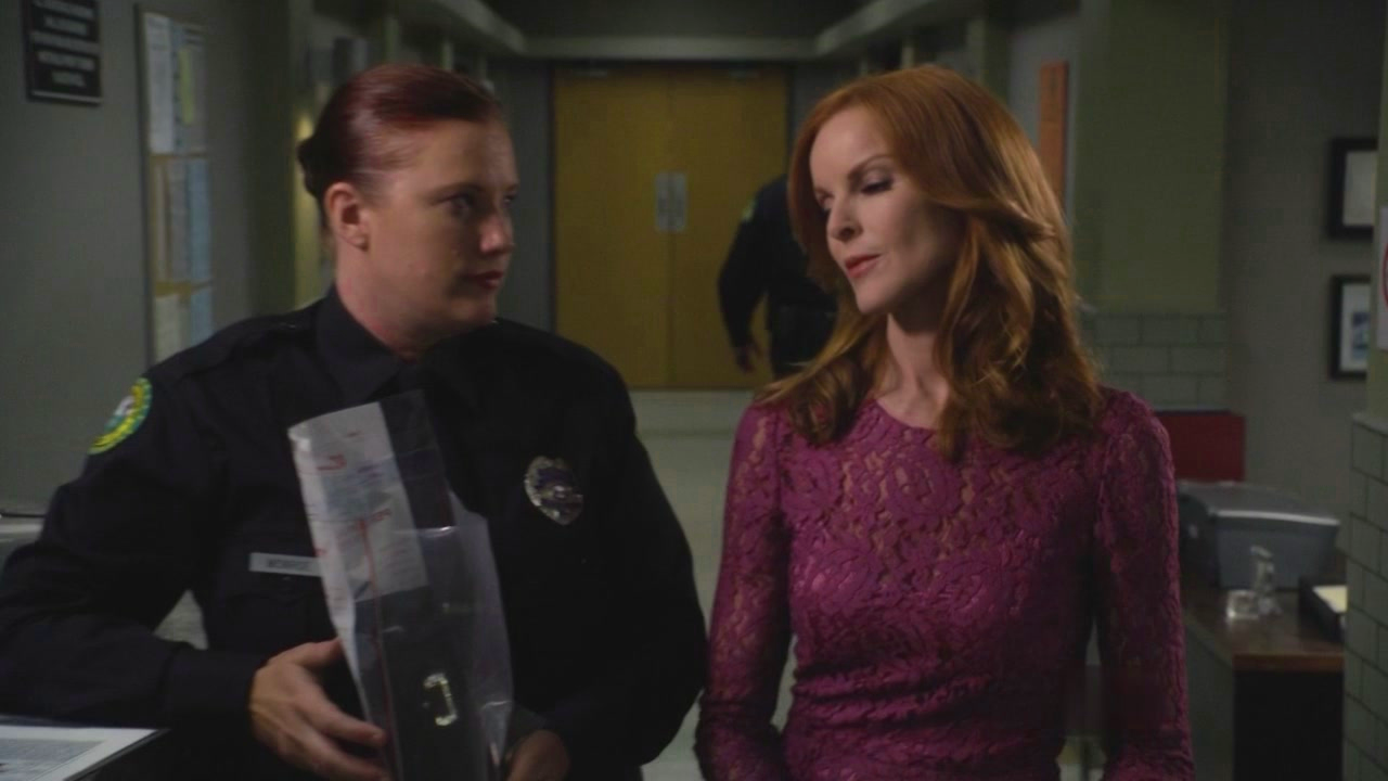 Desperate Housewives Saison 2 Episode 21 Image - 8x21 - Bree angry.png | Wiksteria Lane | FANDOM powered by Wikia