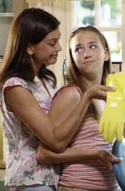 Susanandjulie1x04