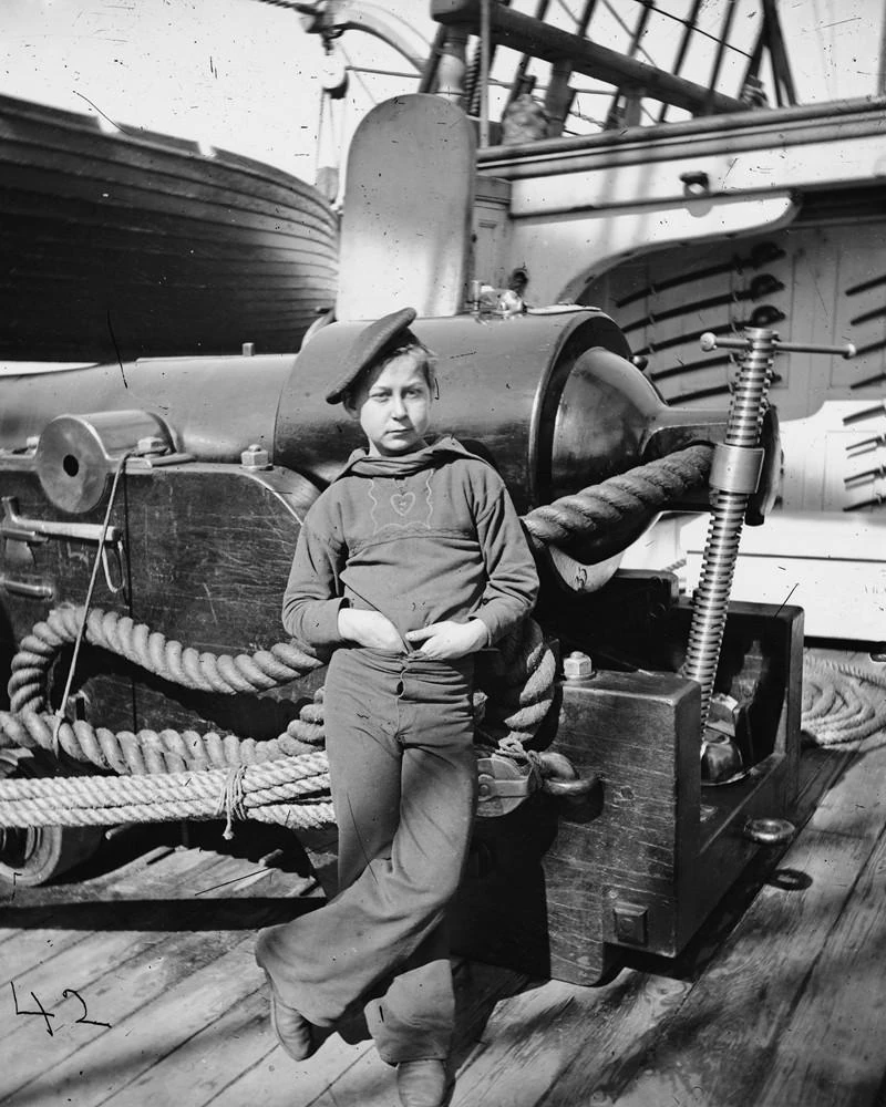 Powder Boys or Powder Monkeys Destroyermen Wiki FANDOM powered by Wikia