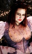 Mulher de cara branca 1