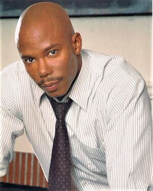 Erik King1