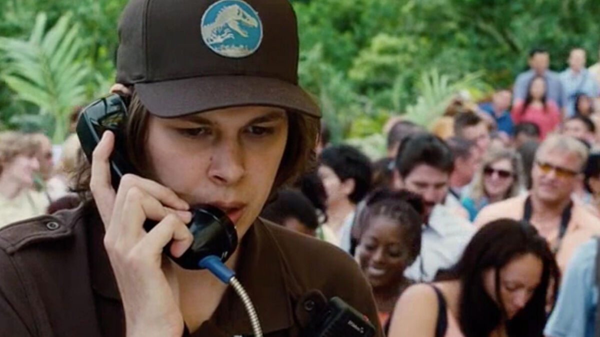 Jurassic-World-Jurassic-World-Staff-Hat-2