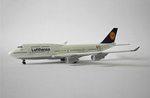220px-Herpa Boeing 747-400