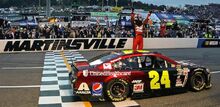 Jeff-Gordon-Martinsville-Win-2015-700x340