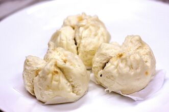 Steamed pork bun