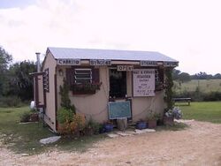 Mac & Ernies Roadside Eatery 01
