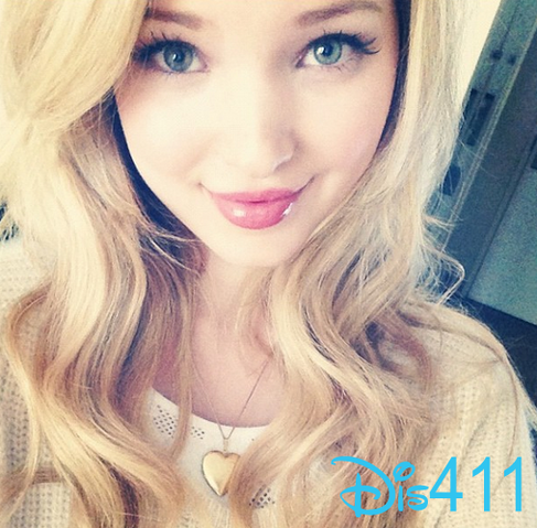 File:Dove-cameron-march-18.png