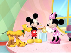05-05-09-mickey-big-splash2