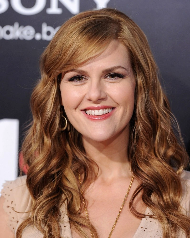 Sara Rue | Disney Wiki | FANDOM powered by Wikia