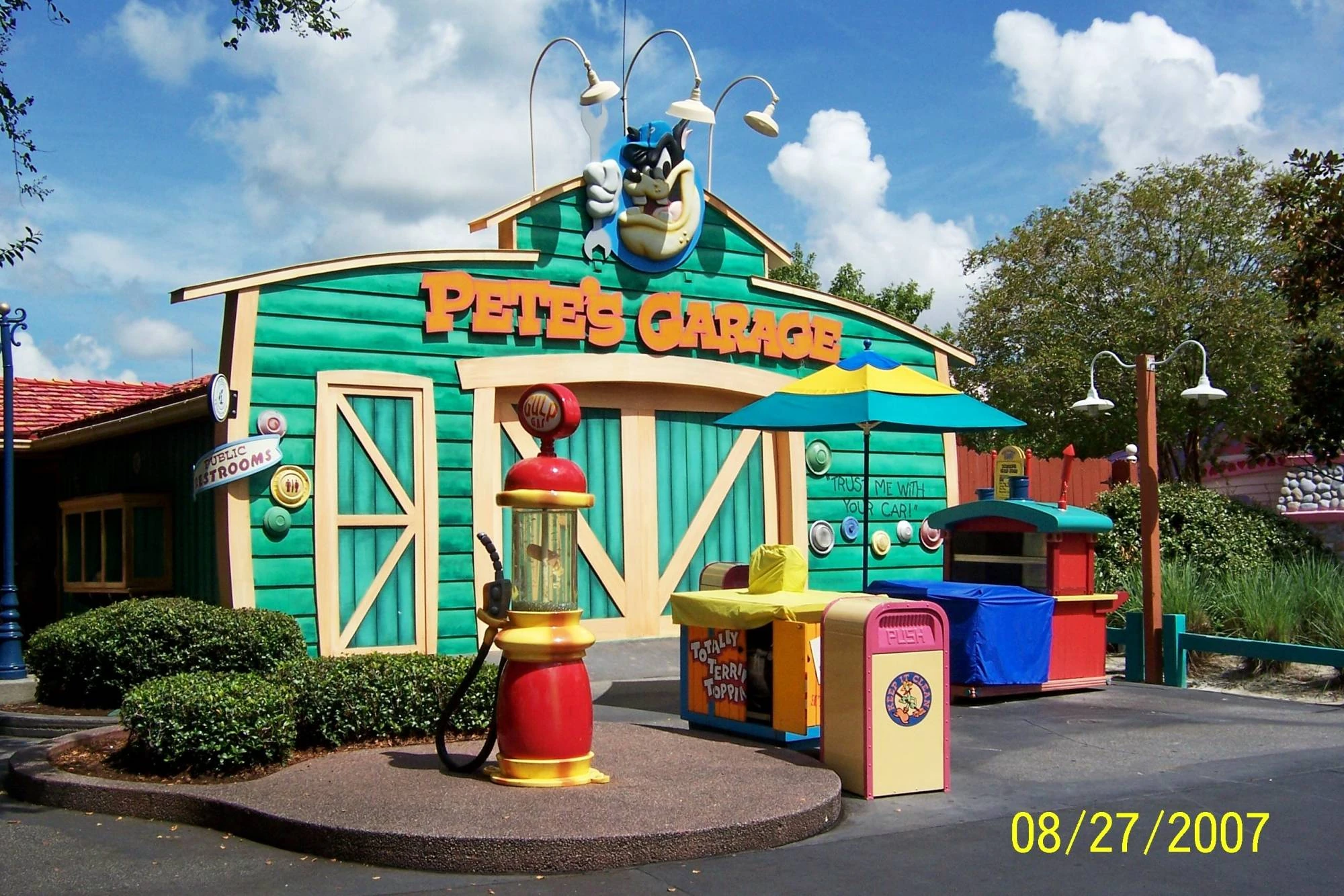 Image Petes garage.jpg Disney Wiki FANDOM powered by Wikia