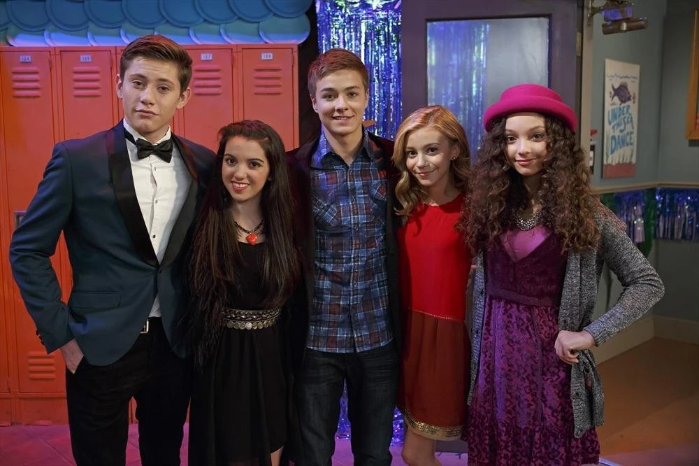 Averybody Dance Now Disney Wiki FANDOM powered by Wikia