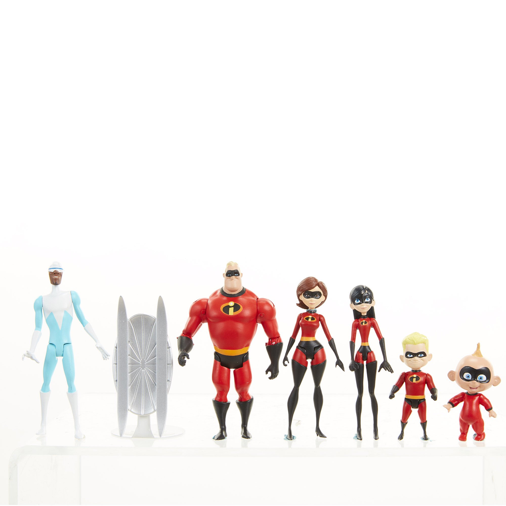 incredibles 2 gear set with emblem