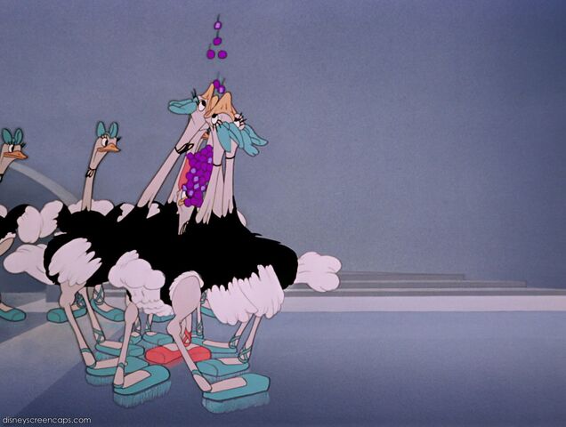 File:Fantasia-disneyscreencaps com-8118.jpg