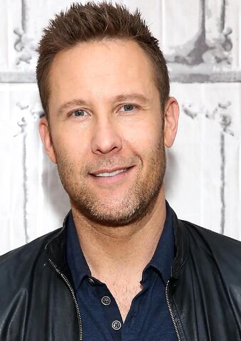 File:Michael Rosenbaum.jpg