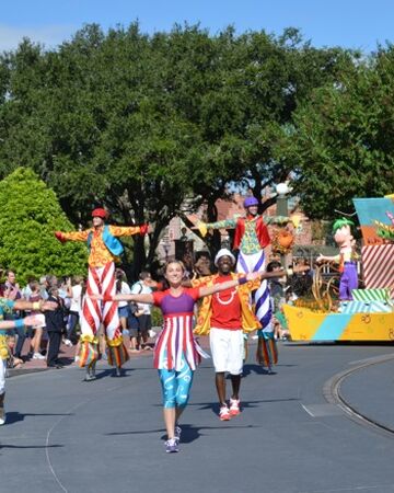 Move It Shake It Mousekedance It Street Party Disney Wiki Fandom - nightmare parade roblox id