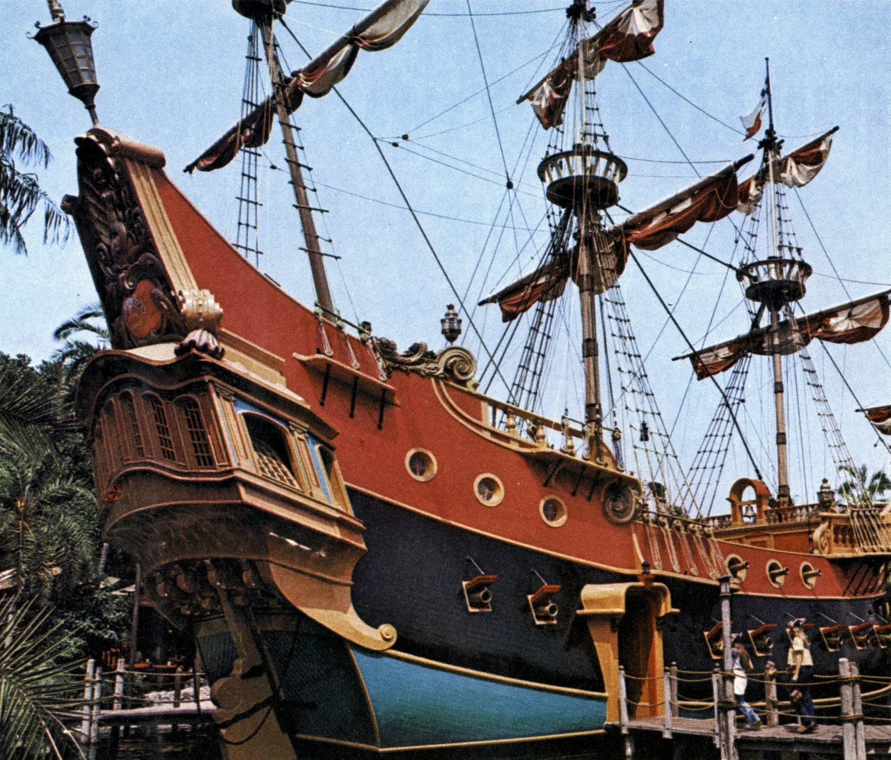 Image - DIsneyland Pirate Ship Stern.jpg | Disney Wiki | FANDOM powered