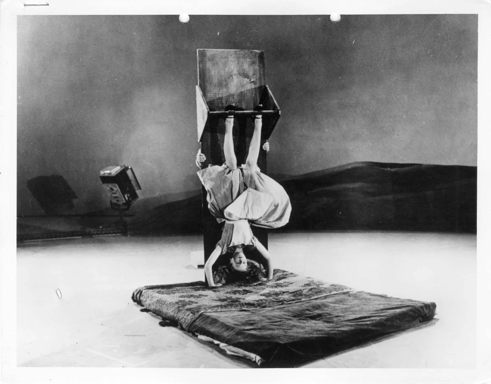 Image Live action reference photo alice at the bottom of the rabbit