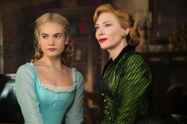 File:Cinderella 2015 43.jpg