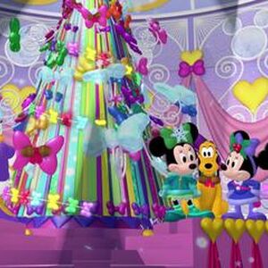 Minnie S Winter Bow Show Disney Wiki Fandom
