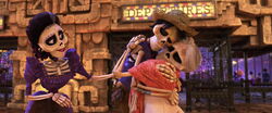Coco-disneyscreencaps.com-11080