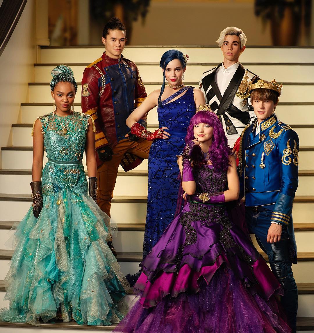 imagen-descendants-2-descendants-40606837-1080-1143-jpg-disney-wiki