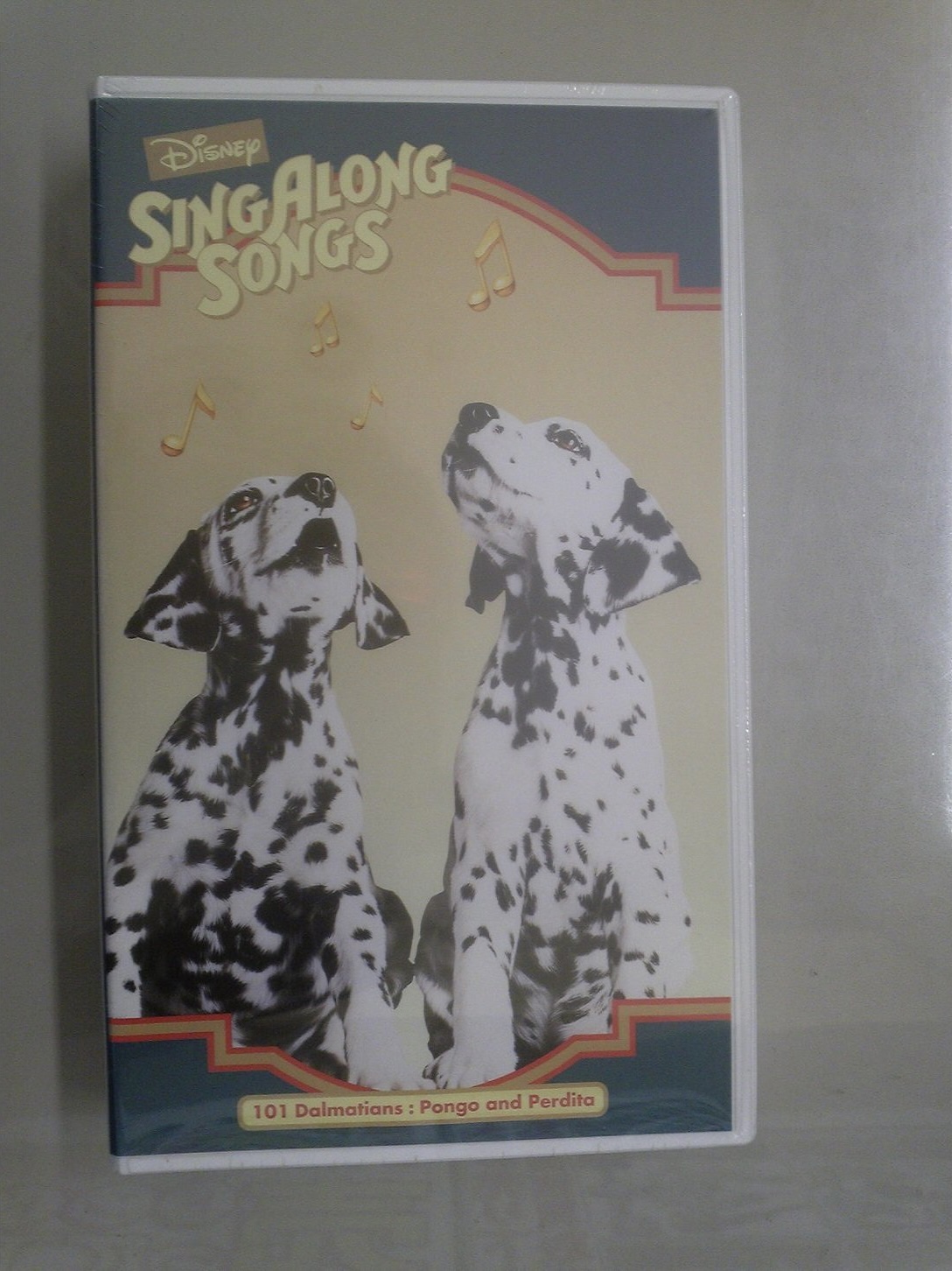 pongo and perdita sing along song cast