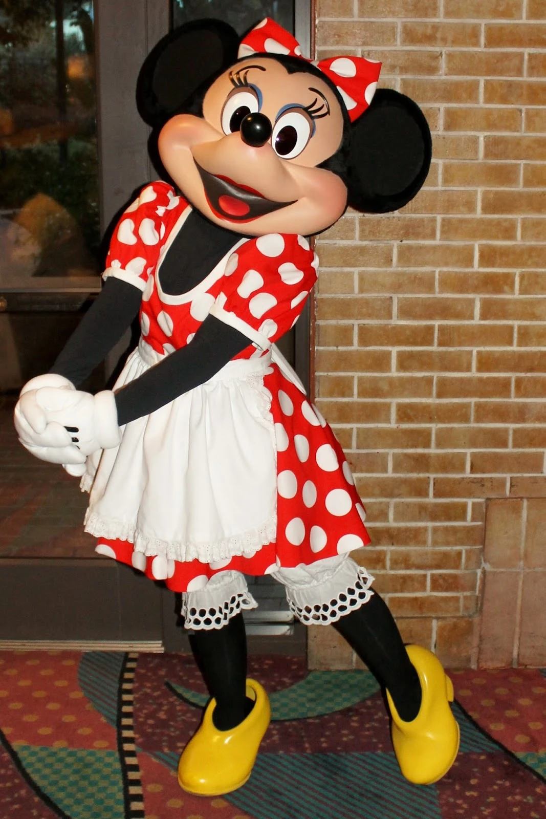 Image MinnieGoofysKitchenUDCHG1.jpg Disney Wiki FANDOM powered