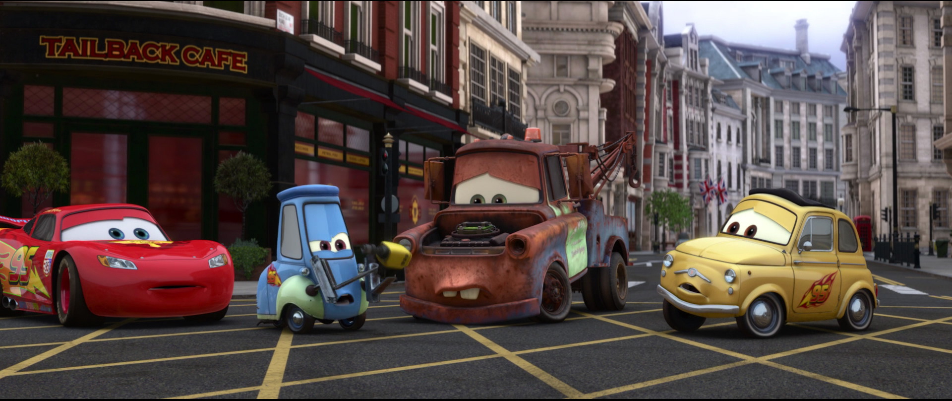 Cars 2 все открыто. Тачки 2 Гвидо. Тачки 2 мультфильм 2011 Цундапп. Тачки 2 Гвидо и Луиджи. Тачки 2 Холли Делюкс.