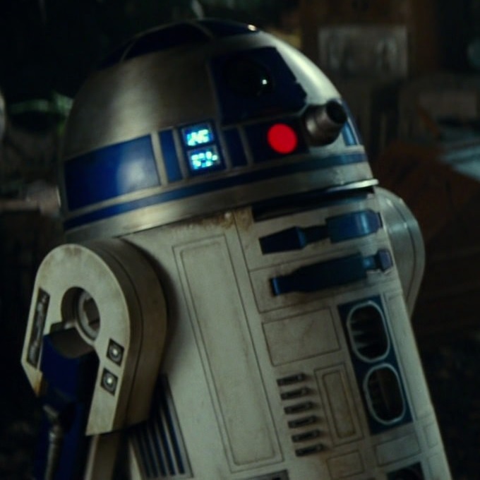 R2 D2 Disney Wiki Fandom - s captain phasma roblox