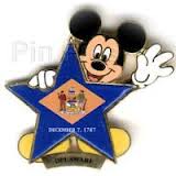 Delaware Flag Pin